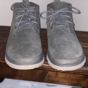 Men’s Ugg Neumel unlined size 13